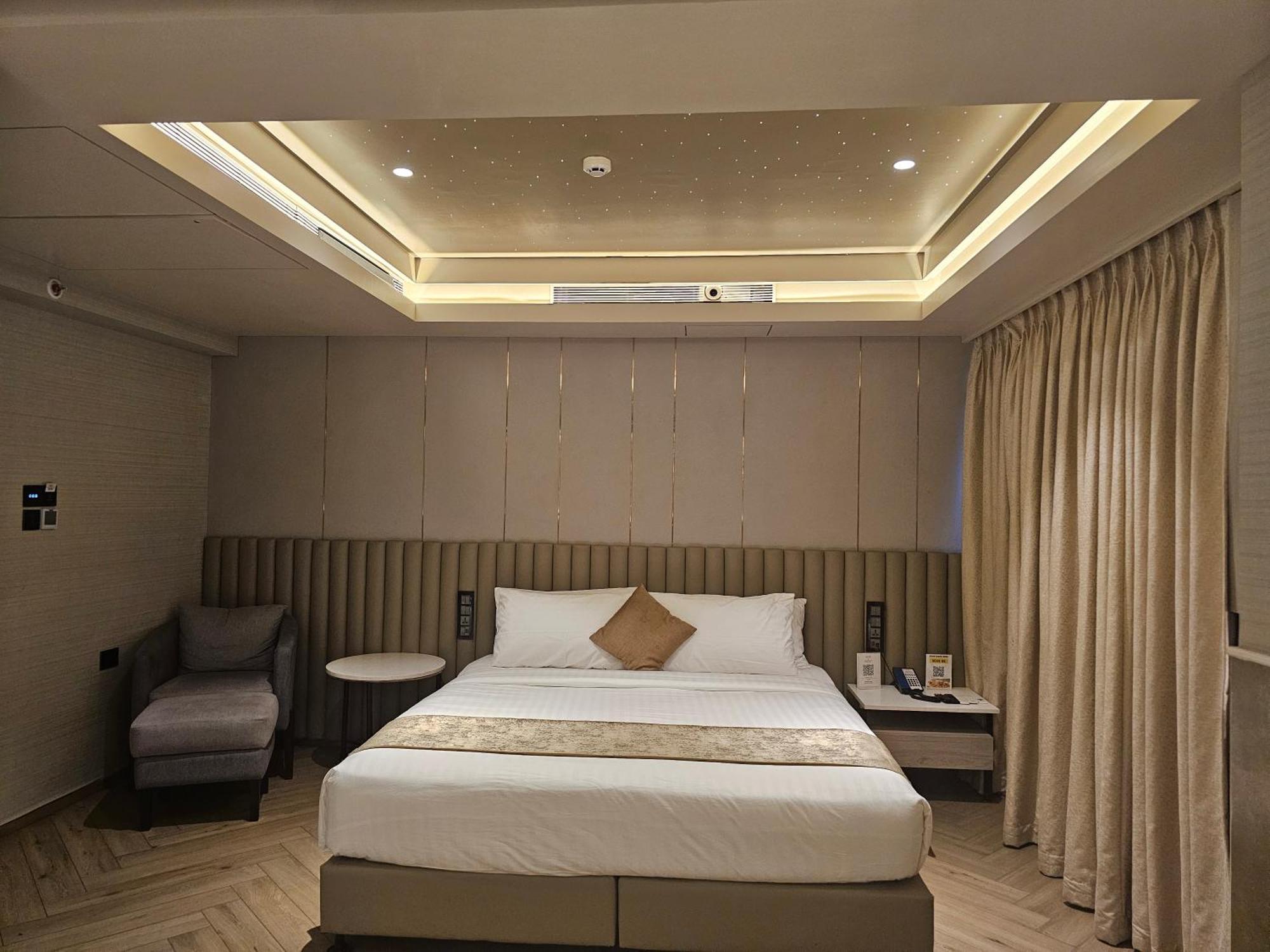 Dragonfly Hotel - The Art Hotel Bombaim Exterior foto