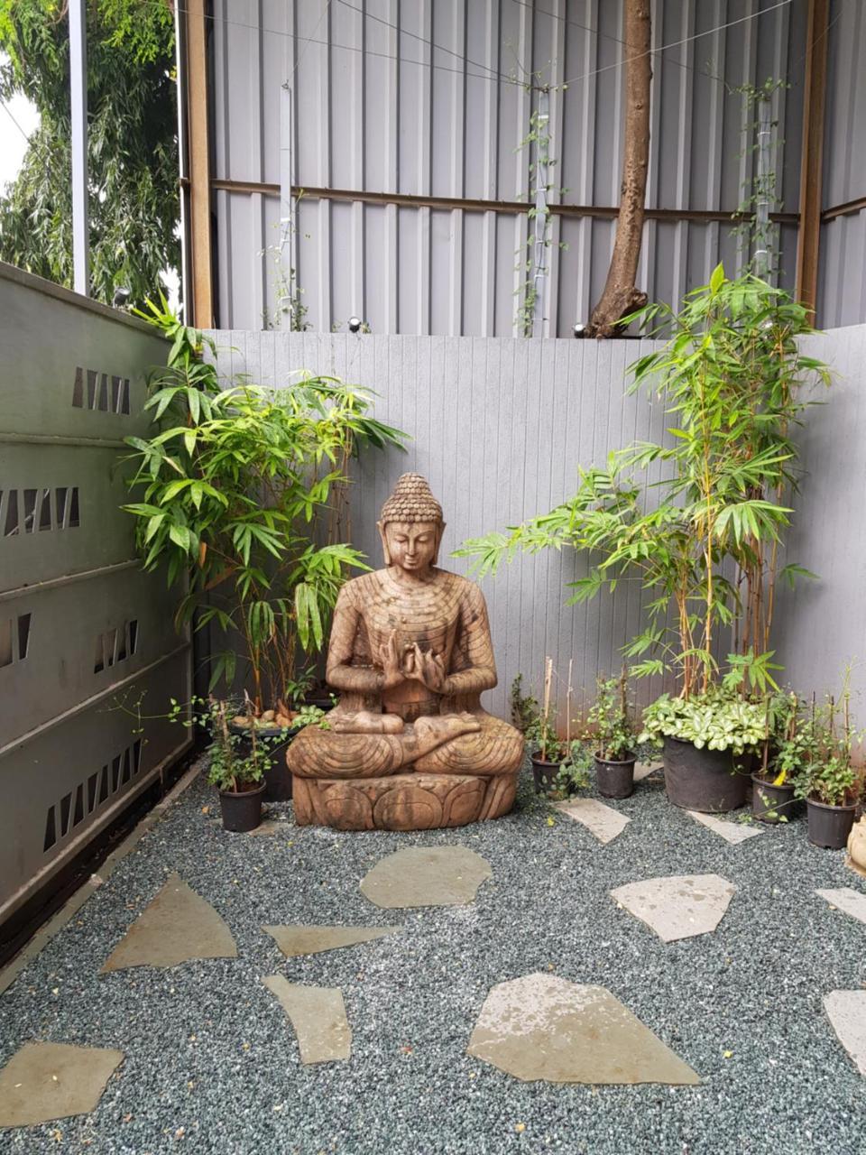 Dragonfly Hotel - The Art Hotel Bombaim Exterior foto