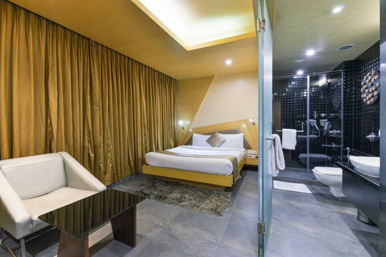 Dragonfly Hotel - The Art Hotel Bombaim Exterior foto