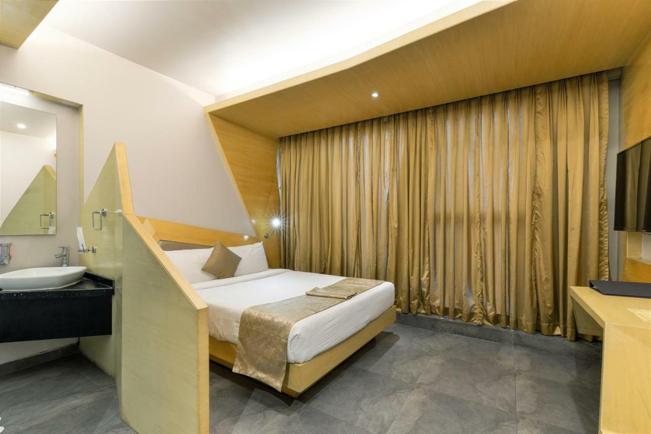 Dragonfly Hotel - The Art Hotel Bombaim Exterior foto