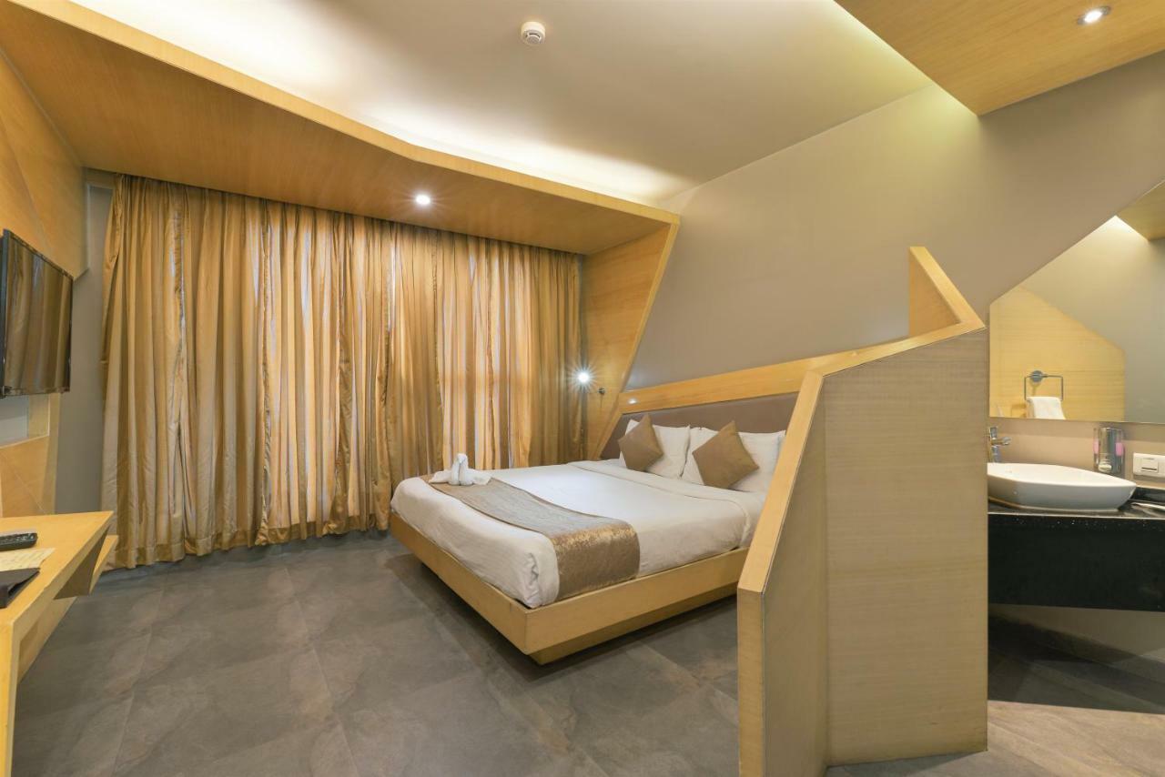 Dragonfly Hotel - The Art Hotel Bombaim Exterior foto